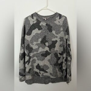 Athleta Gray Camouflage Crewneck Sweater